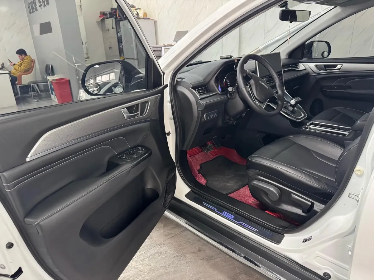 2021 Haval M6 1.5T 150HP L4 7DCT,autocango,china used car exporter,china ev exporter,chinese used car exporter,chinese used ev exporter