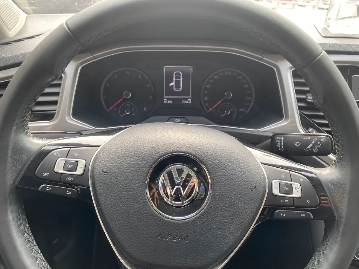 2019 Volkswagen T-Roc 1.4T 131HP L4 7DCT,autocango,china used car exporter,china ev exporter,chinese used car exporter,chinese used ev exporter