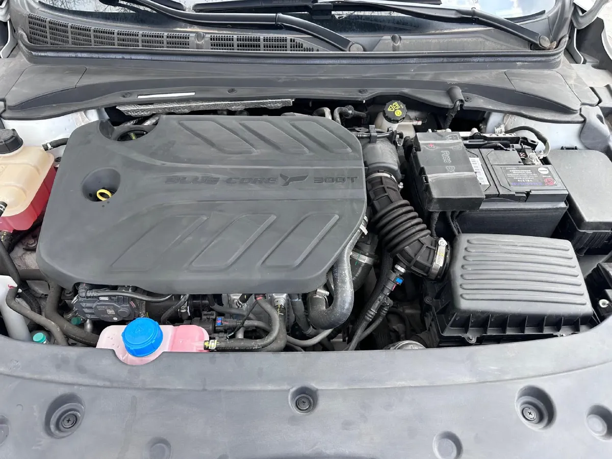 2023 ChangAn Raeton Plus 1.5T 188HP L4 7DCT,autocango,china used car exporter,china ev exporter,chinese used car exporter,chinese used ev exporter