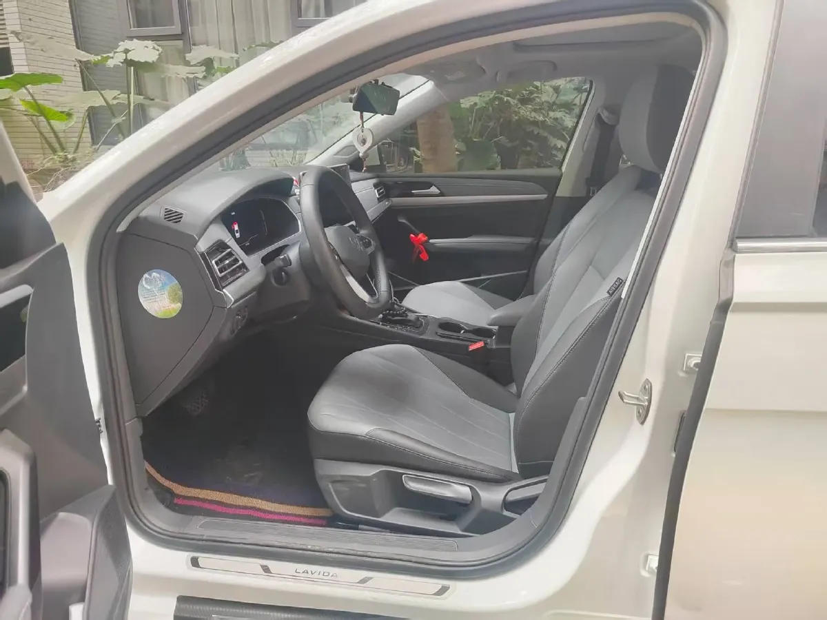2024 Volkswagen Lavida 1.5L 110HP L4 6AT,autocango,china used car exporter,china ev exporter,chinese used car exporter,chinese used ev exporter