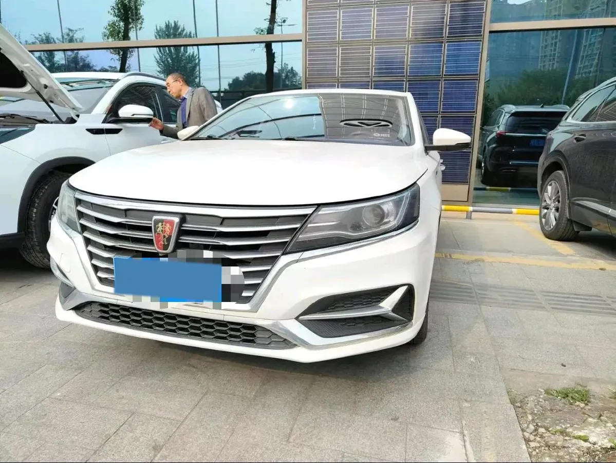 2020 Roewe i6 1.6L 125HP L4 CVT,autocango,china used car exporter,china ev exporter,chinese used car exporter,chinese used ev exporter
