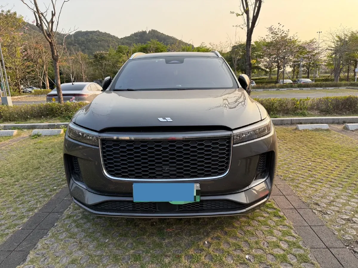 2021 Li ONE Range Extended 131HP REEV 40.5KWH,autocango,china used car exporter,china ev exporter,chinese used car exporter,chinese used ev exporter