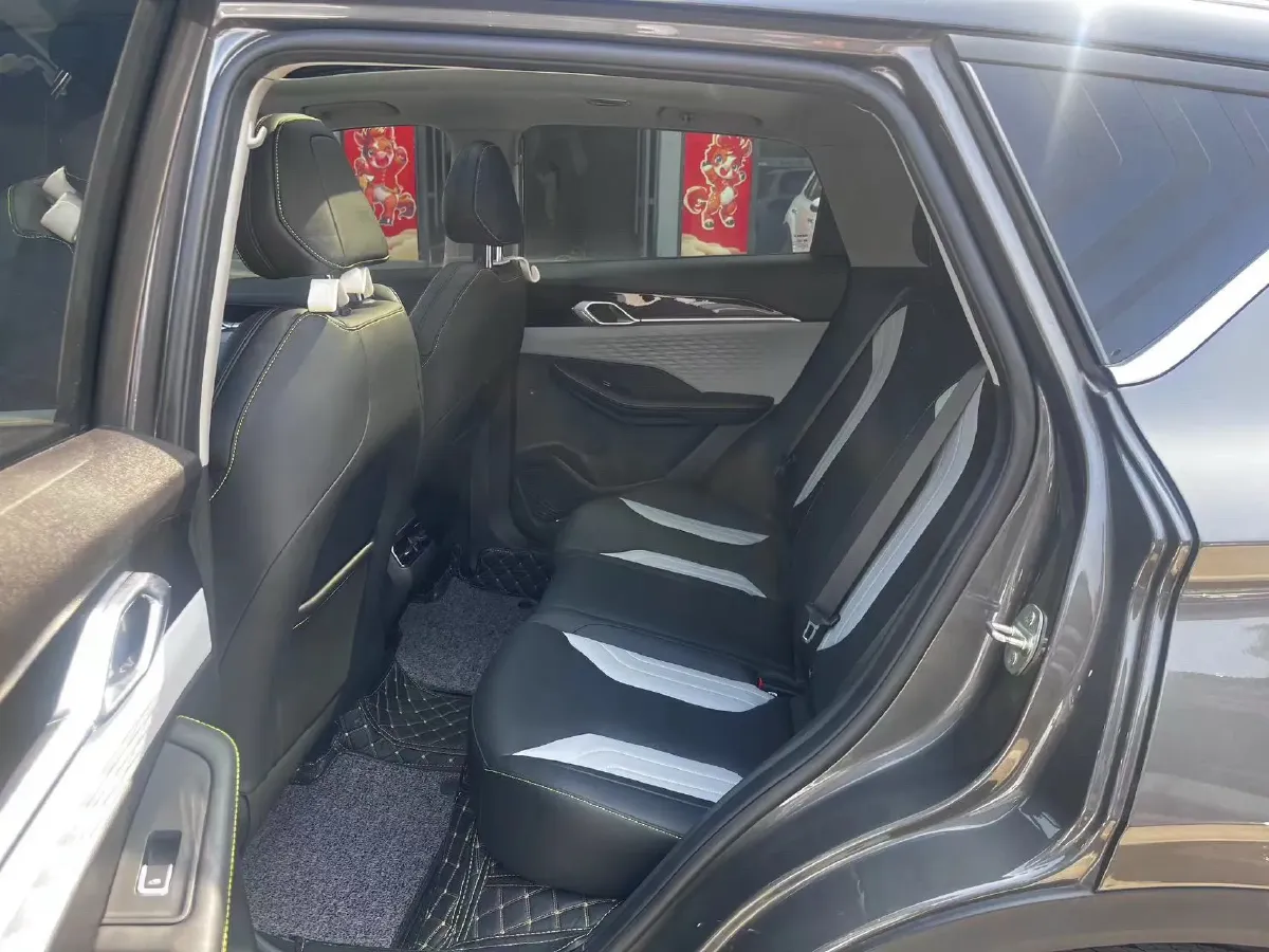 2023 Geely Coolray 1.5T 181HP L4 7DCT,autocango,china used car exporter,china ev exporter,chinese used car exporter,chinese used ev exporter