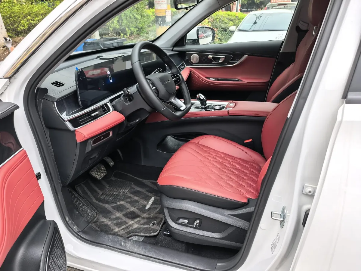 2023 Chery Tiggo 7 Plus 1.5T 184HP L4 7DCT,autocango,china used car exporter,china ev exporter,chinese used car exporter,chinese used ev exporter