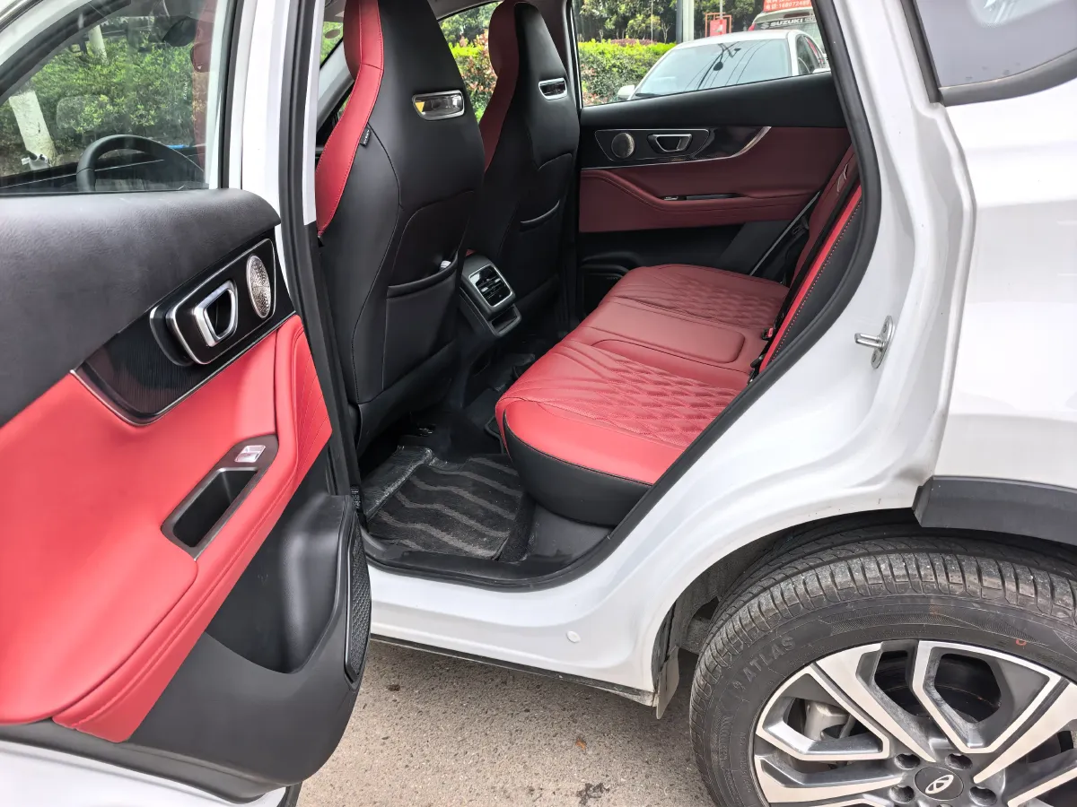 2023 Chery Tiggo 7 Plus 1.5T 184HP L4 7DCT,autocango,china used car exporter,china ev exporter,chinese used car exporter,chinese used ev exporter