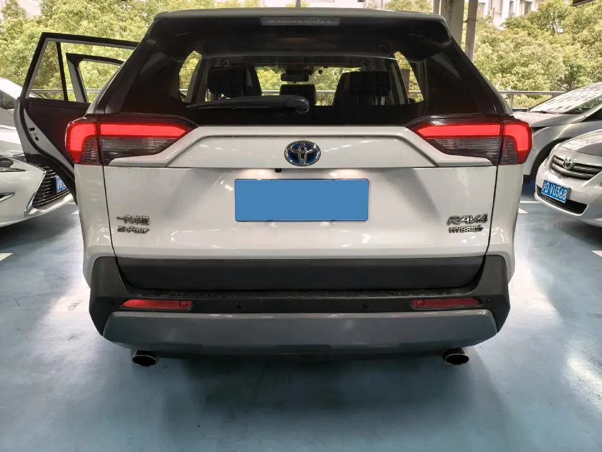 2020 Toyota RAV4 2.5L 178HP L4 E-CVT Hybrid,autocango,china used car exporter,china ev exporter,chinese used car exporter,chinese used ev exporter