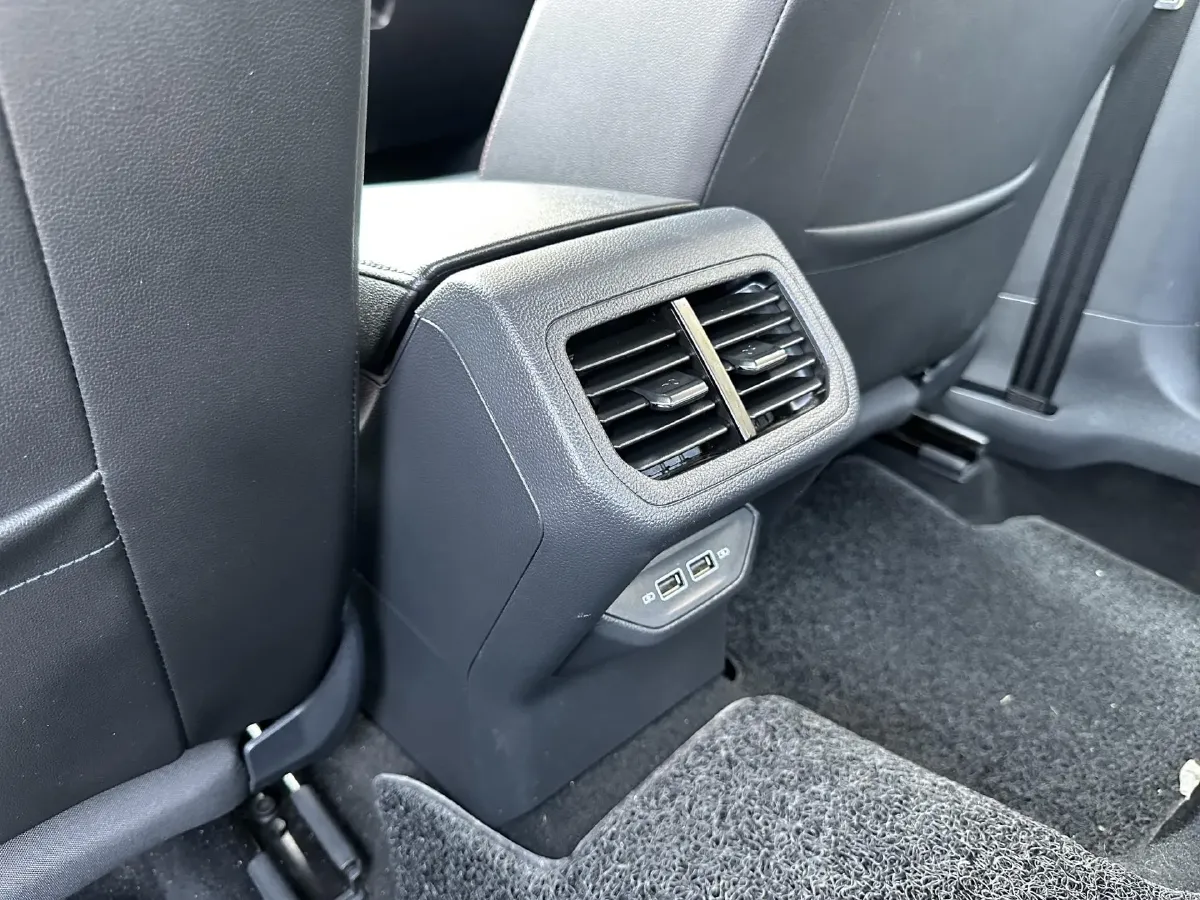 2021 Volkswagen Bora 1.5L 113HP L4 6AT,autocango,china used car exporter,china ev exporter,chinese used car exporter,chinese used ev exporter