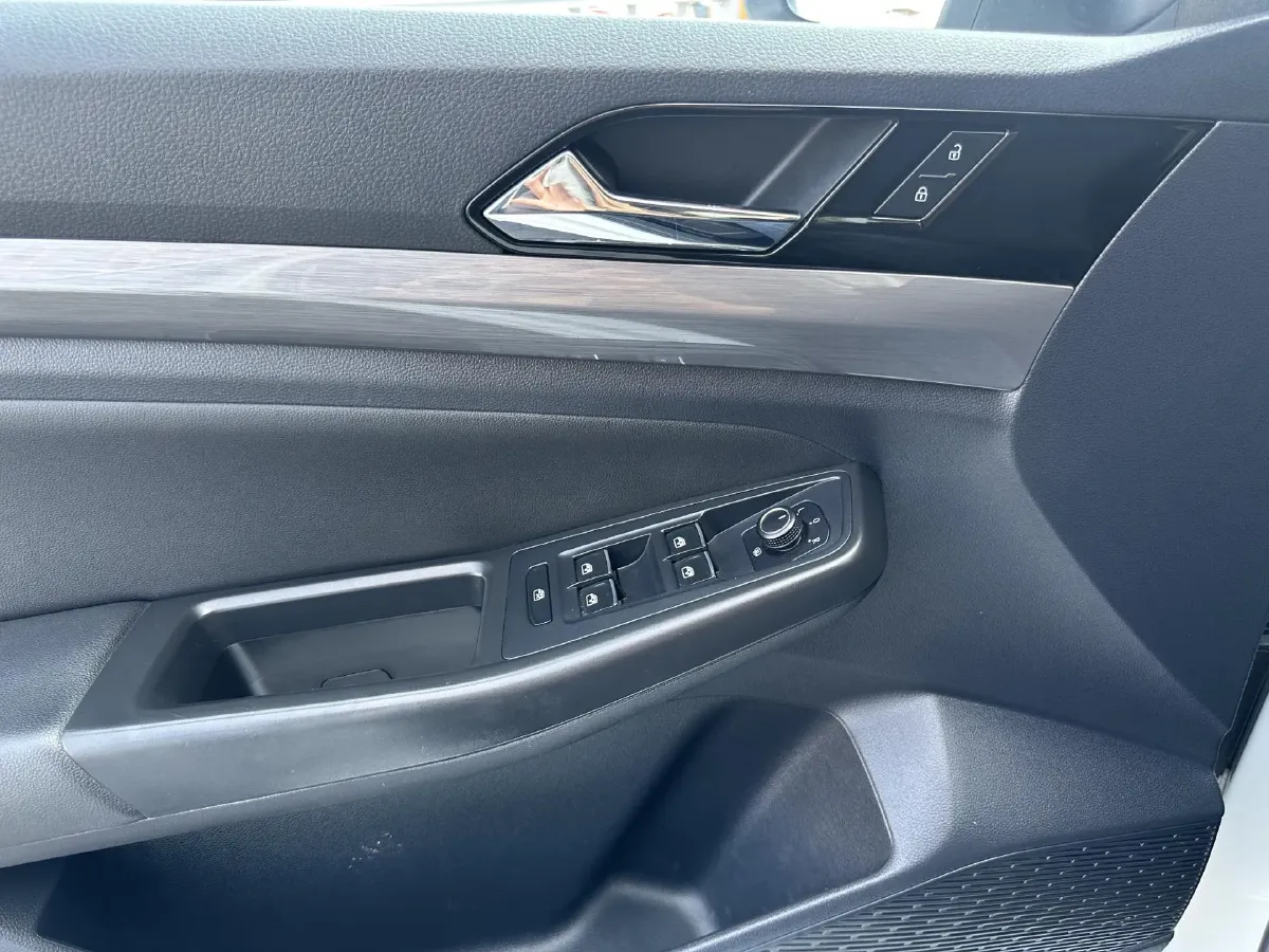 2021 Volkswagen Bora 1.5L 113HP L4 6AT,autocango,china used car exporter,china ev exporter,chinese used car exporter,chinese used ev exporter