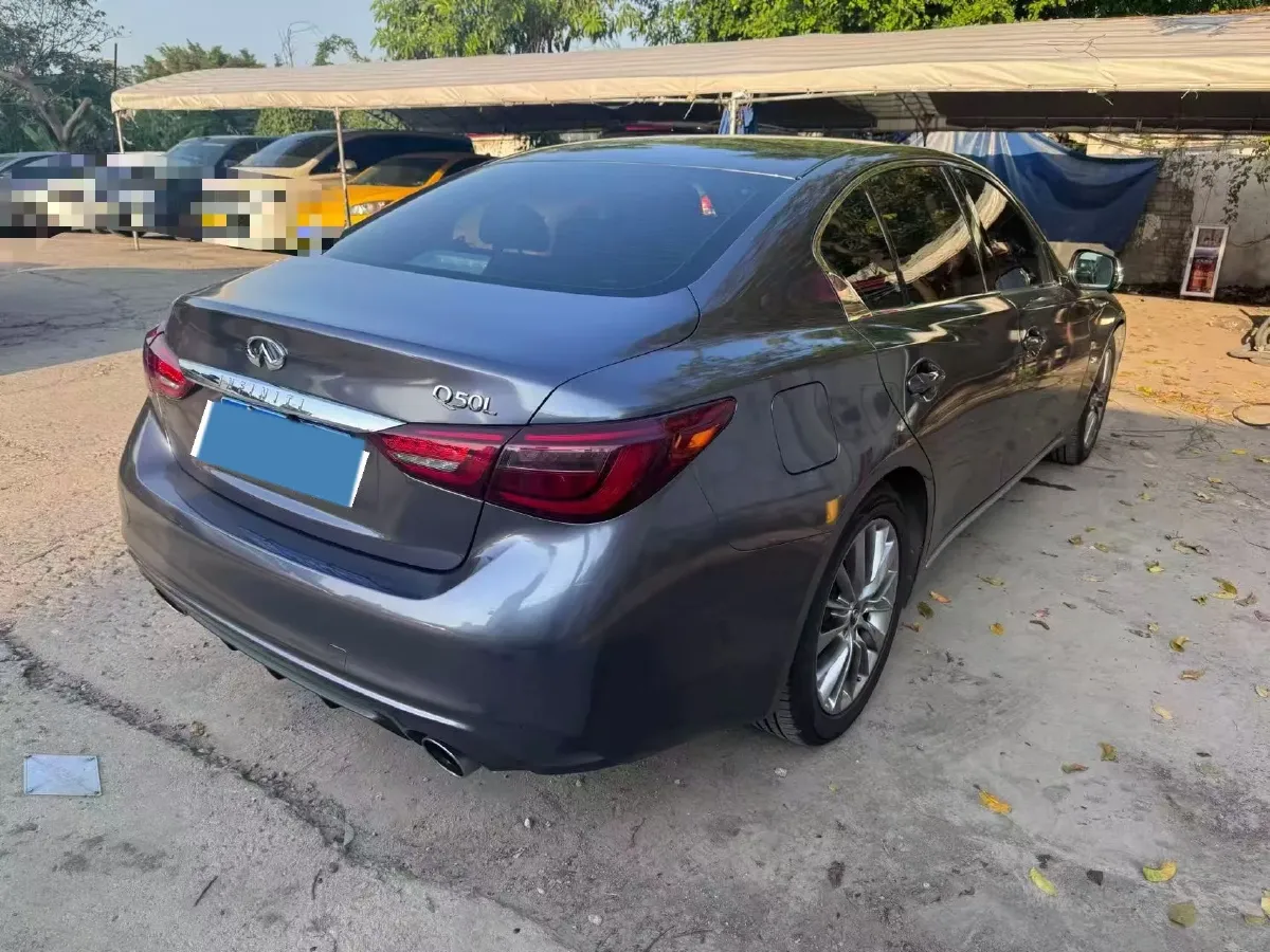 2018 Jeep Grand Commander 2.0T 265HP L4 9AT,autocango,china used car exporter,china ev exporter,chinese used car exporter,chinese used ev exporter