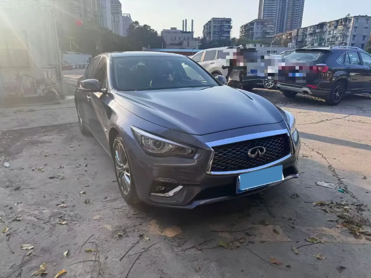 2018 Jeep Grand Commander 2.0T 265HP L4 9AT,autocango,china used car exporter,china ev exporter,chinese used car exporter,chinese used ev exporter