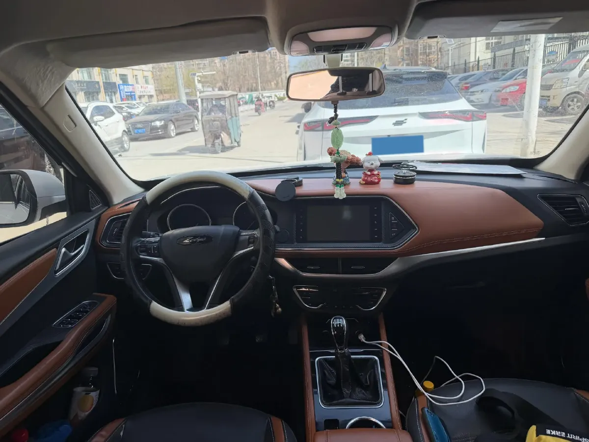 2017 Zotye T300 1.5L 112HP L4 5MT,autocango,china used car exporter,china ev exporter,chinese used car exporter,chinese used ev exporter