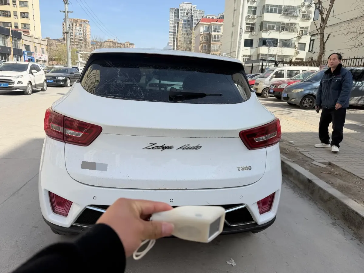 2017 Zotye T300 1.5L 112HP L4 5MT,autocango,china used car exporter,china ev exporter,chinese used car exporter,chinese used ev exporter