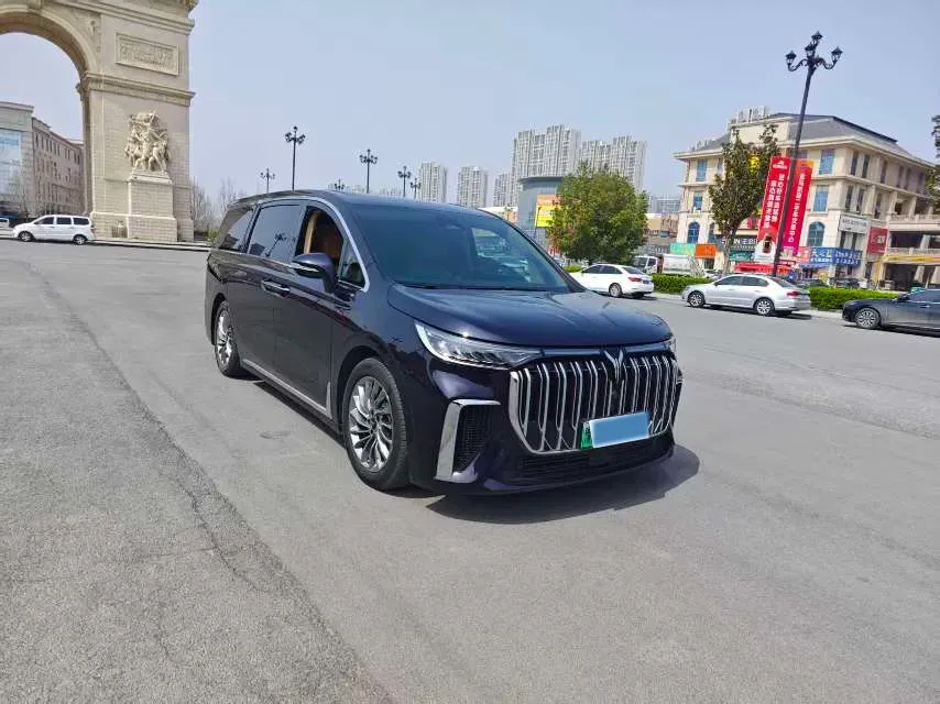 2024 Voyah Dream 1.5T 150HP L4 PHEV 43KWH,autocango,china used car exporter,china ev exporter,chinese used car exporter,chinese used ev exporter