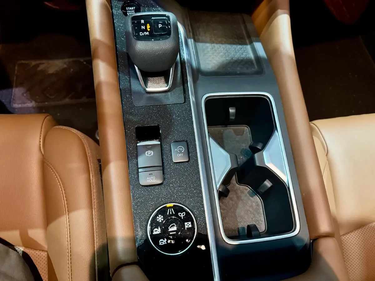 2024 Nissan Pathfinder 2.0T 252HP L4 9AT,autocango,china used car exporter,china ev exporter,chinese used car exporter,chinese used ev exporter