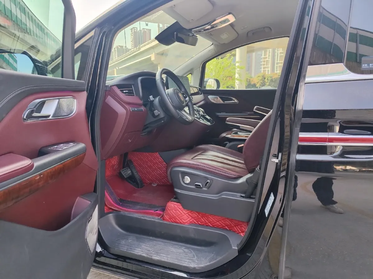 2023 HongQi HQ9 2.0T 252HP L4 8AT,autocango,china used car exporter,china ev exporter,chinese used car exporter,chinese used ev exporter