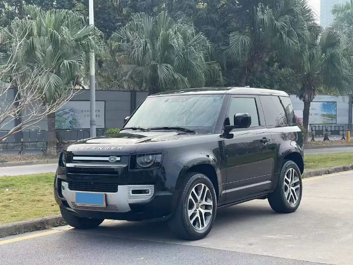 2024 Land Rover Defender 3.0T 400HP L6 8AT,autocango,china used car exporter,china ev exporter,chinese used car exporter,chinese used ev exporter
