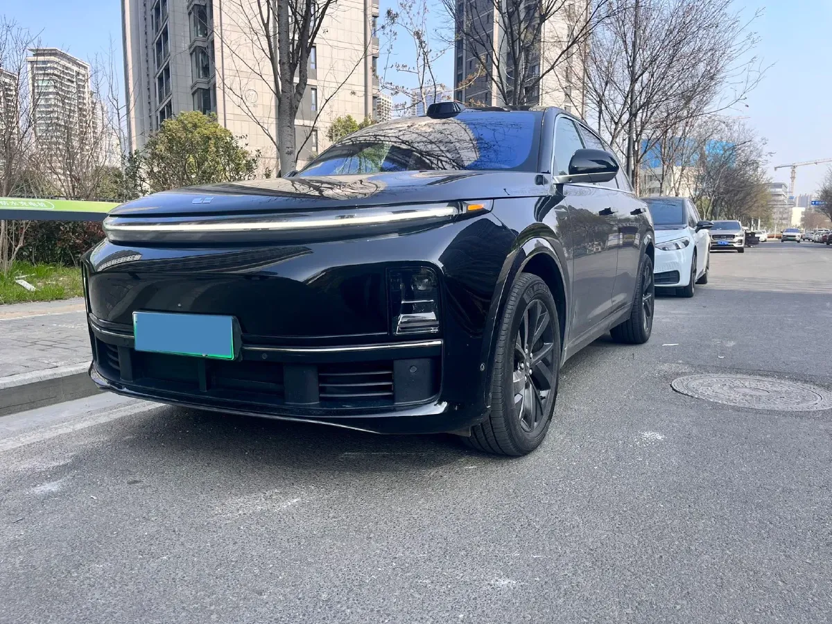 2023 Li L7 Range Extended 154HP REEV 40.9KWH,autocango,china used car exporter,china ev exporter,chinese used car exporter,chinese used ev exporter