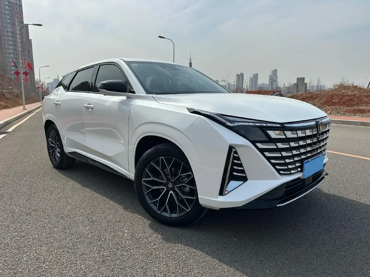 2025 ChangAn UNI-Z 1.5T 188HP L4 7DCT,autocango,china used car exporter,china ev exporter,chinese used car exporter,chinese used ev exporter