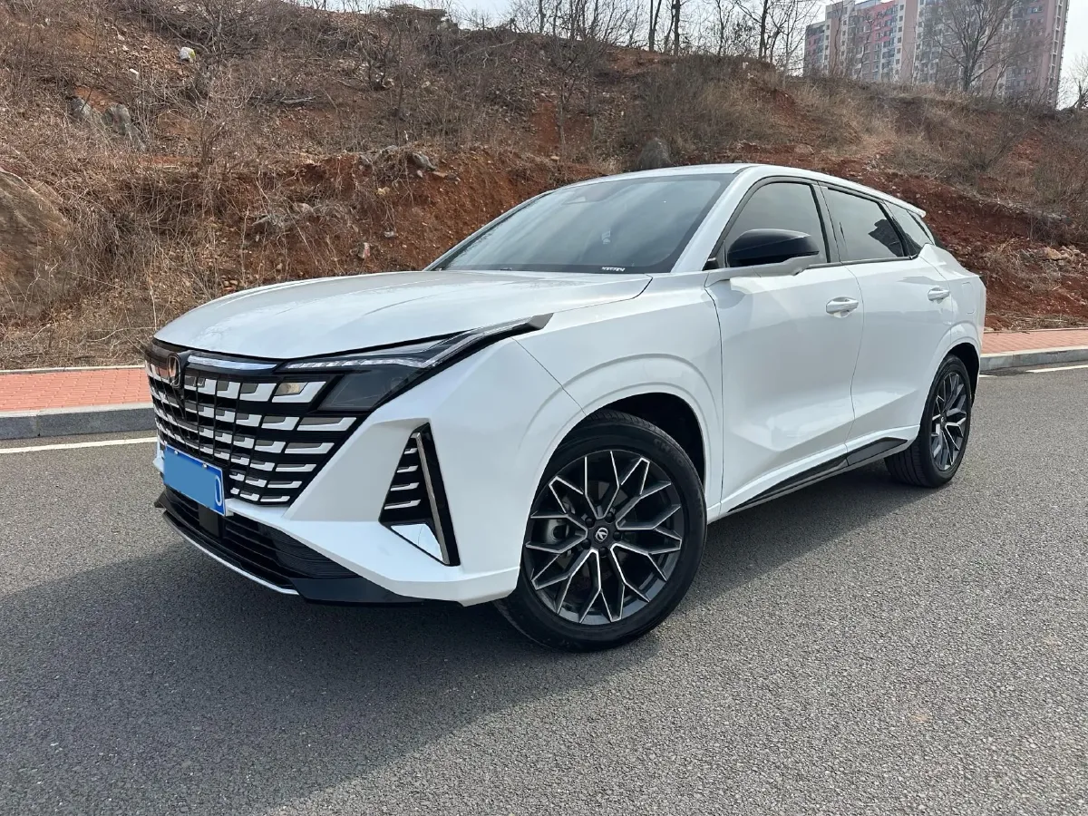 2025 ChangAn UNI-Z 1.5T 188HP L4 7DCT,autocango,china used car exporter,china ev exporter,chinese used car exporter,chinese used ev exporter
