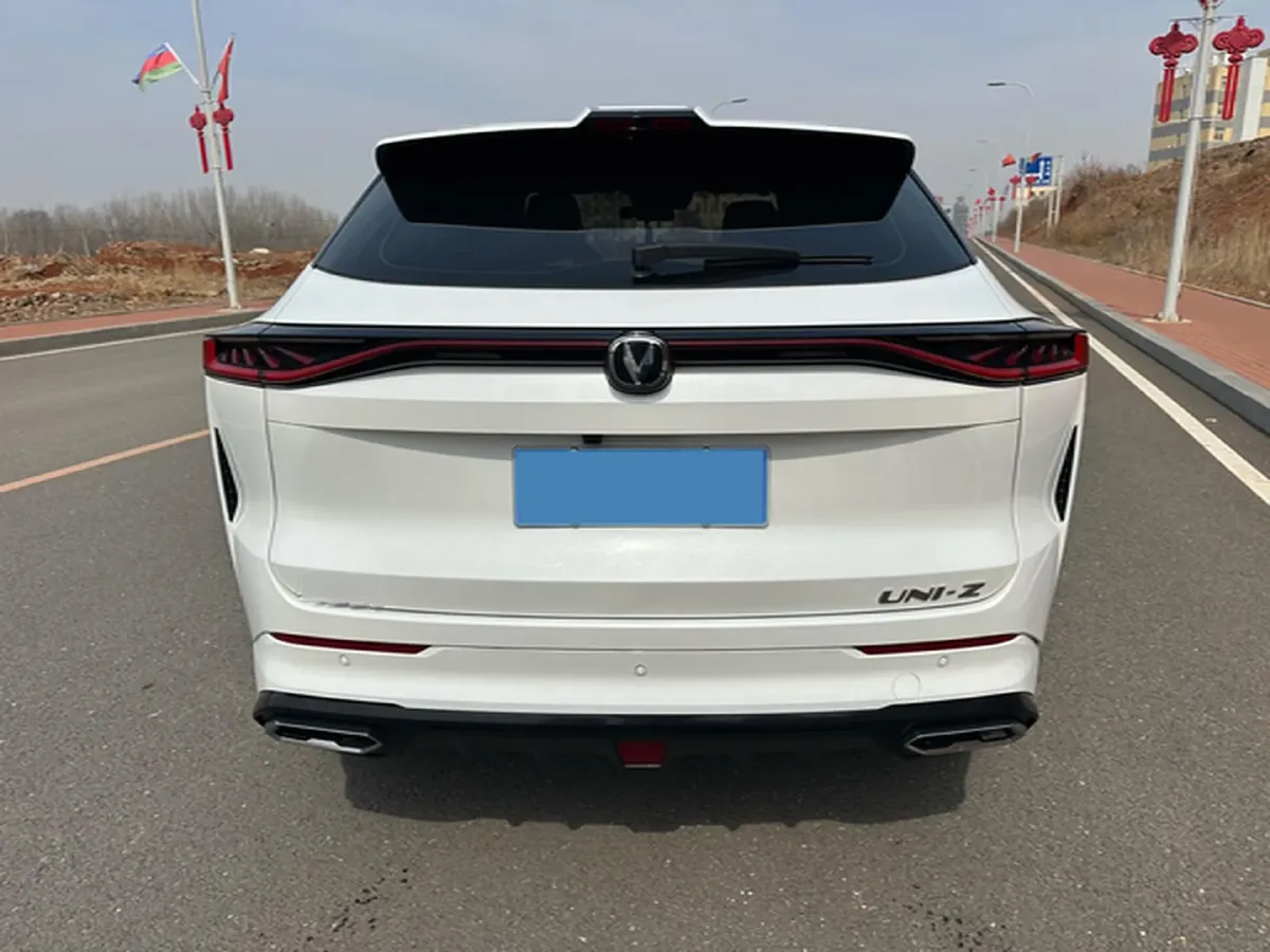 2025 ChangAn UNI-Z 1.5T 188HP L4 7DCT,autocango,china used car exporter,china ev exporter,chinese used car exporter,chinese used ev exporter