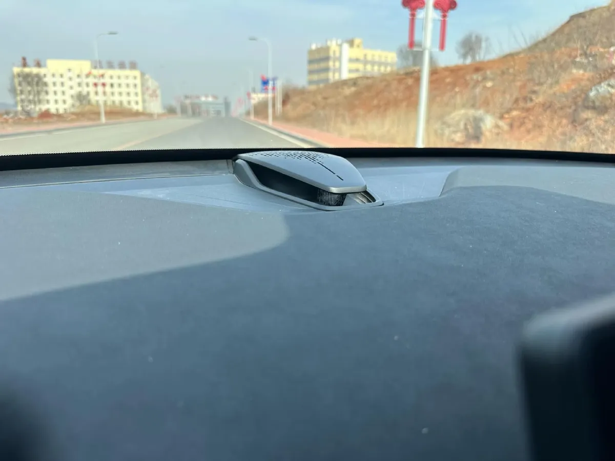 2025 ChangAn UNI-Z 1.5T 188HP L4 7DCT,autocango,china used car exporter,china ev exporter,chinese used car exporter,chinese used ev exporter