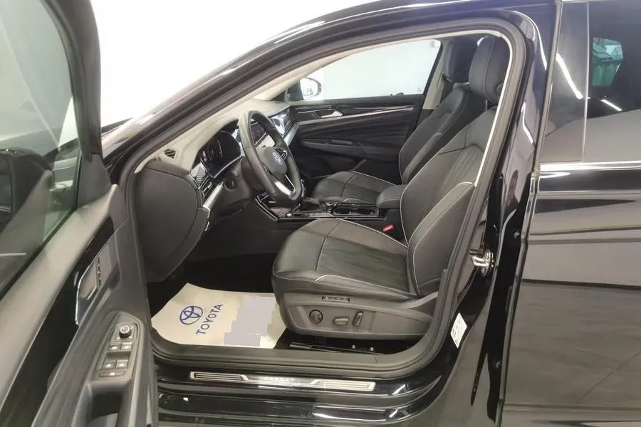2022 Xpeng P7 BEV 60.2KWH,autocango,china used car exporter,china ev exporter,chinese used car exporter,chinese used ev exporter
