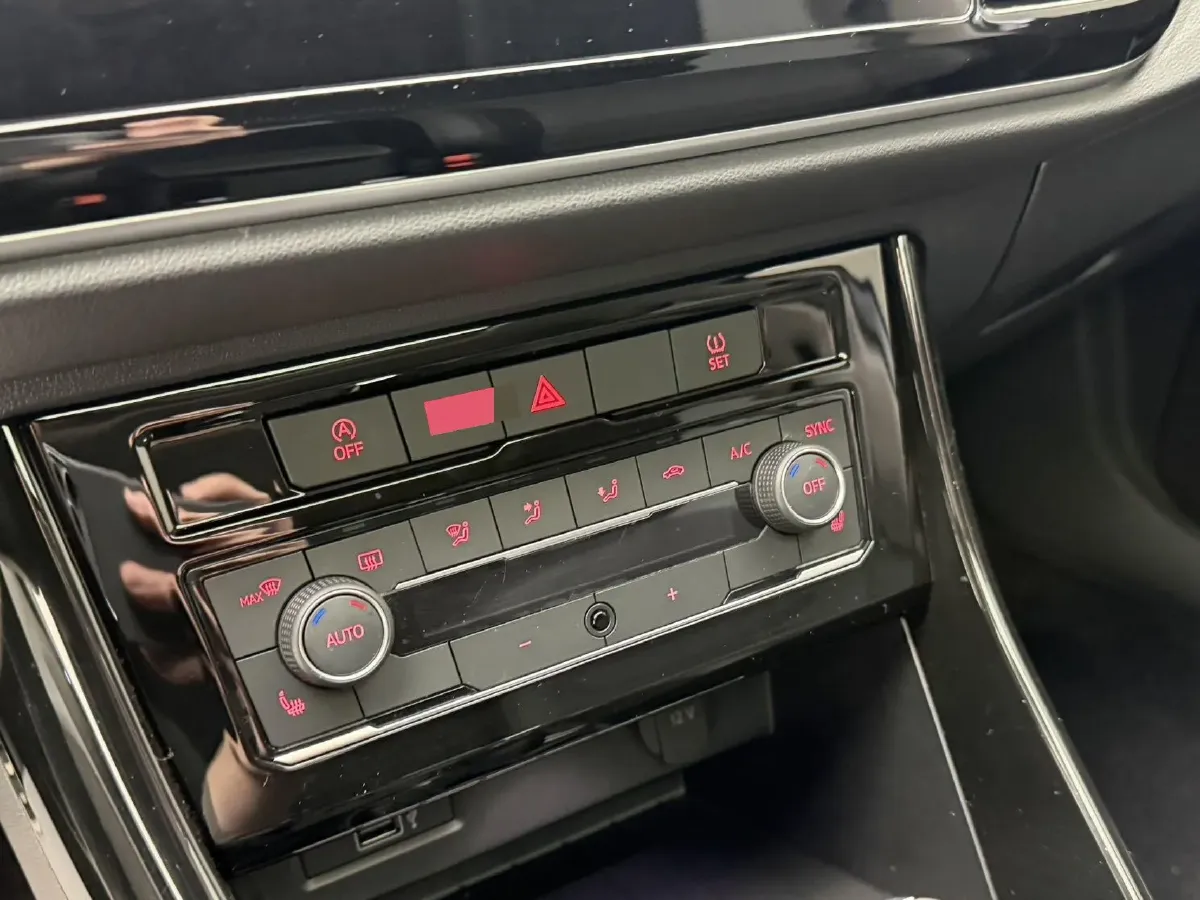 2021 Jetta VS5 1.4T 150HP L4 6AT,autocango,china used car exporter,china ev exporter,chinese used car exporter,chinese used ev exporter