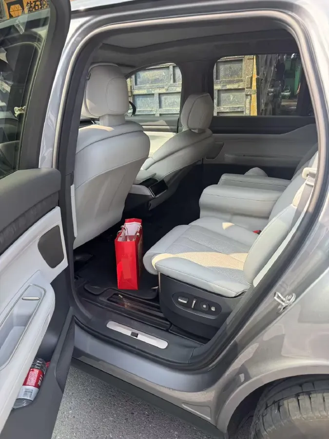 2024 NIO ES8 BEV 75KWH,autocango,china used car exporter,china ev exporter,chinese used car exporter,chinese used ev exporter