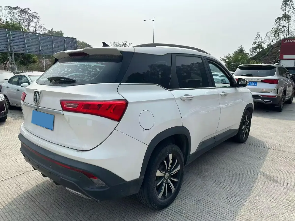 2019 BaoJun 530 1.5T 151HP L4 CVT,autocango,china used car exporter,china ev exporter,chinese used car exporter,chinese used ev exporter