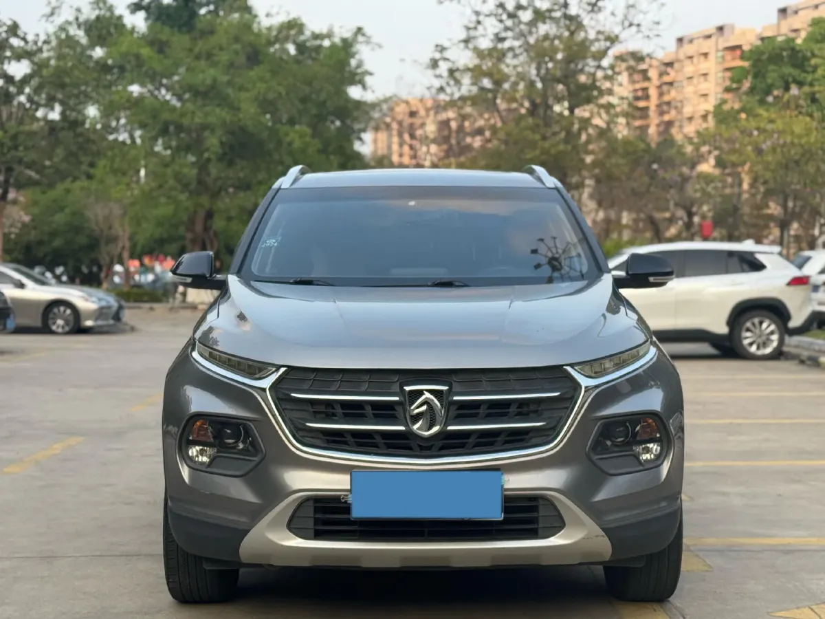 2017 HaiMa S5 Young Edition 1.6L 122HP L4 5MT,autocango,china used car exporter,china ev exporter,chinese used car exporter,chinese used ev exporter