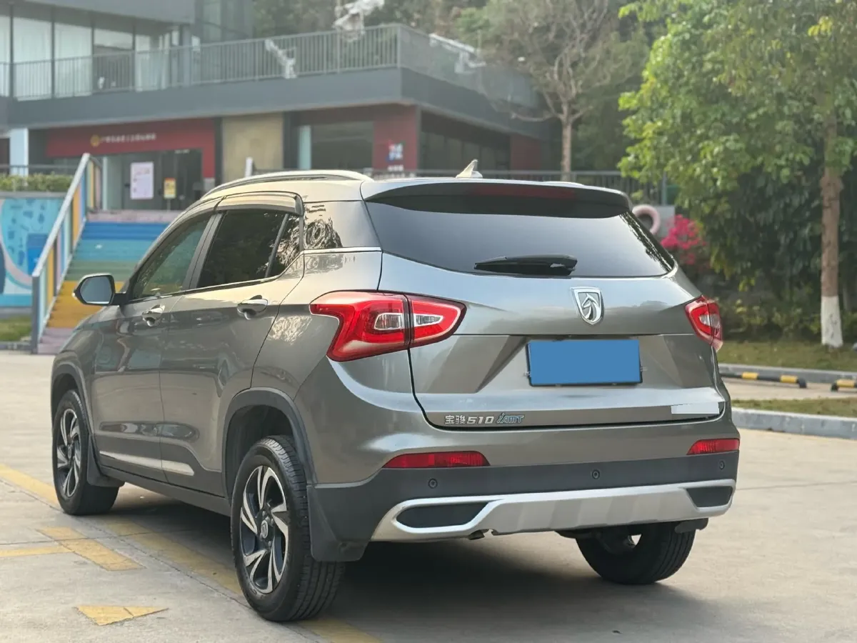 2017 HaiMa S5 Young Edition 1.6L 122HP L4 5MT,autocango,china used car exporter,china ev exporter,chinese used car exporter,chinese used ev exporter