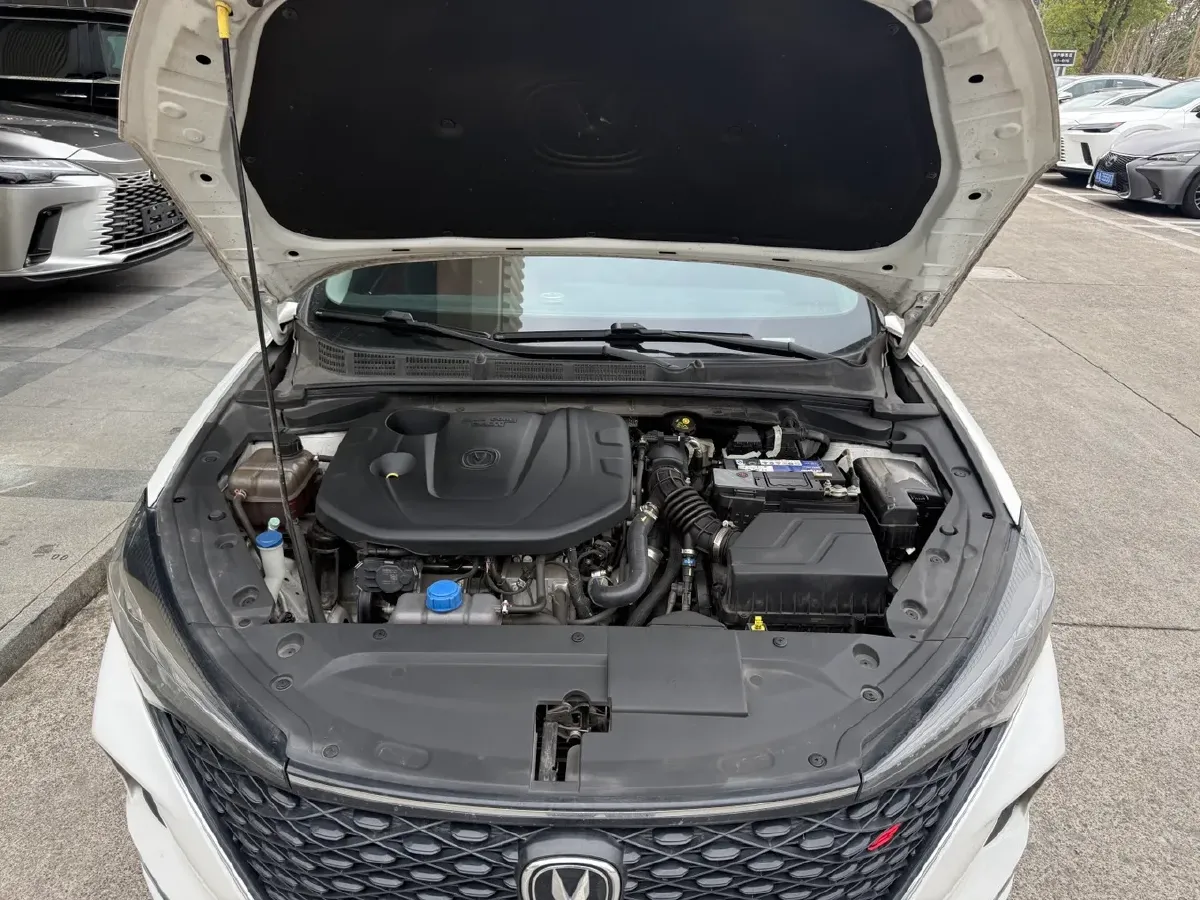 2020 ChangAn Eado 1.4T 158HP L4 7DCT,autocango,china used car exporter,china ev exporter,chinese used car exporter,chinese used ev exporter