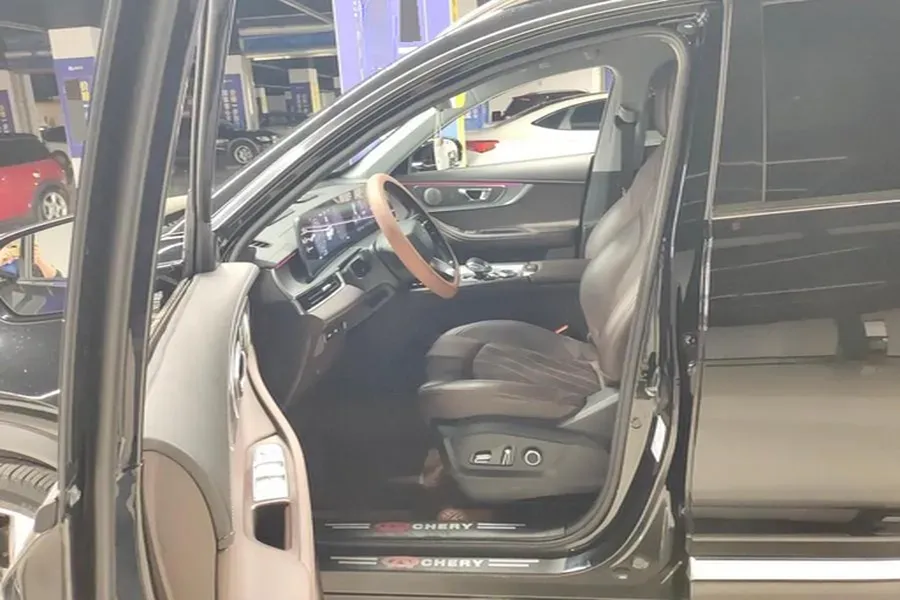 2024 Chery Tiggo 8 PRO 2.0T 254HP L4 7DCT,autocango,china used car exporter,china ev exporter,chinese used car exporter,chinese used ev exporter