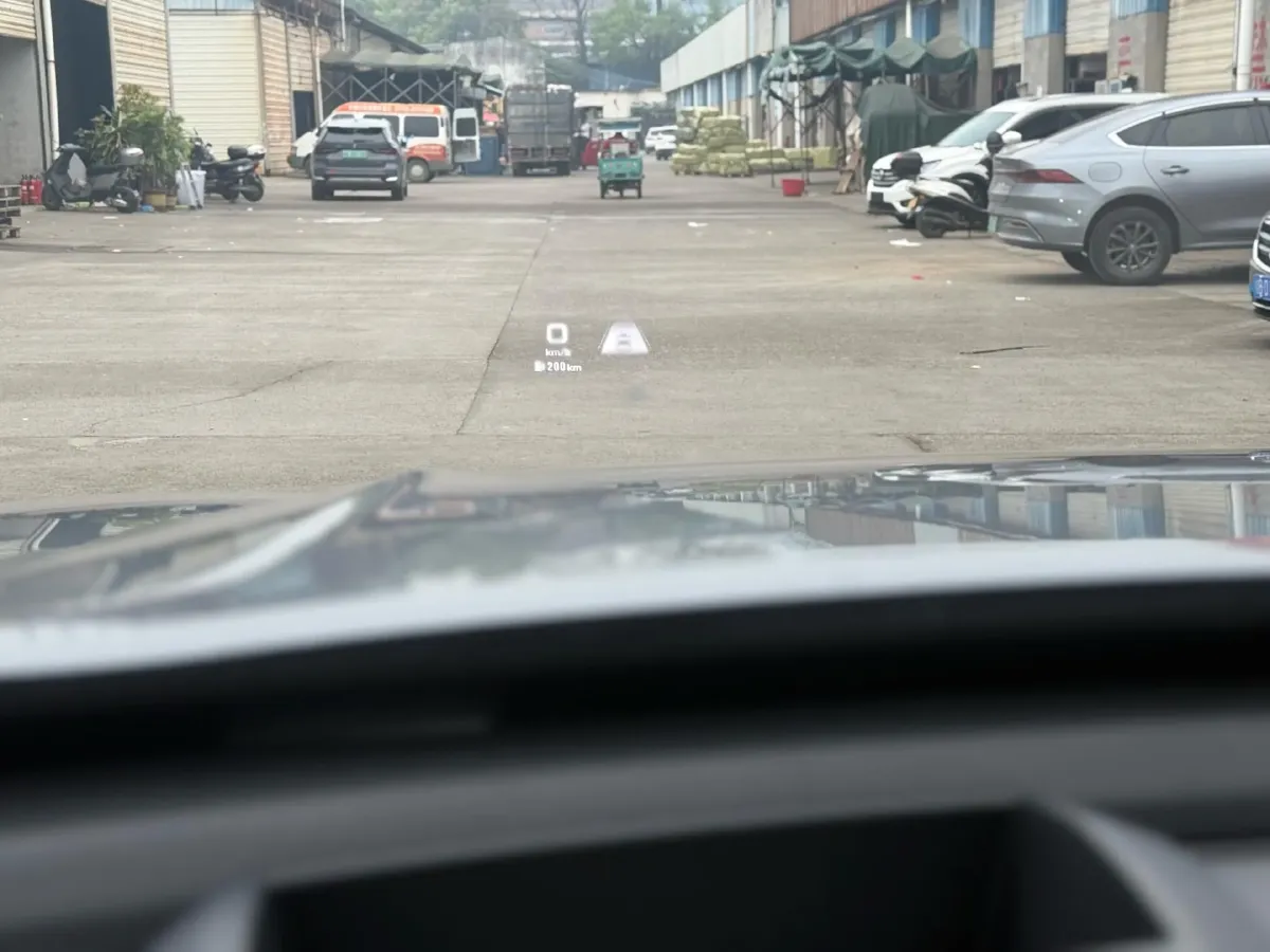 2025 Chery Tiggo 8 PRO 1.6T 197HP L4 7DCT,autocango,china used car exporter,china ev exporter,chinese used car exporter,chinese used ev exporter