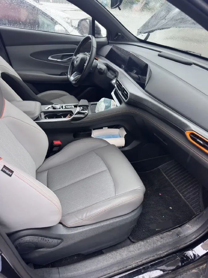 2022 ChangAn UNI-T 1.5T 188HP L4 7DCT,autocango,china used car exporter,china ev exporter,chinese used car exporter,chinese used ev exporter