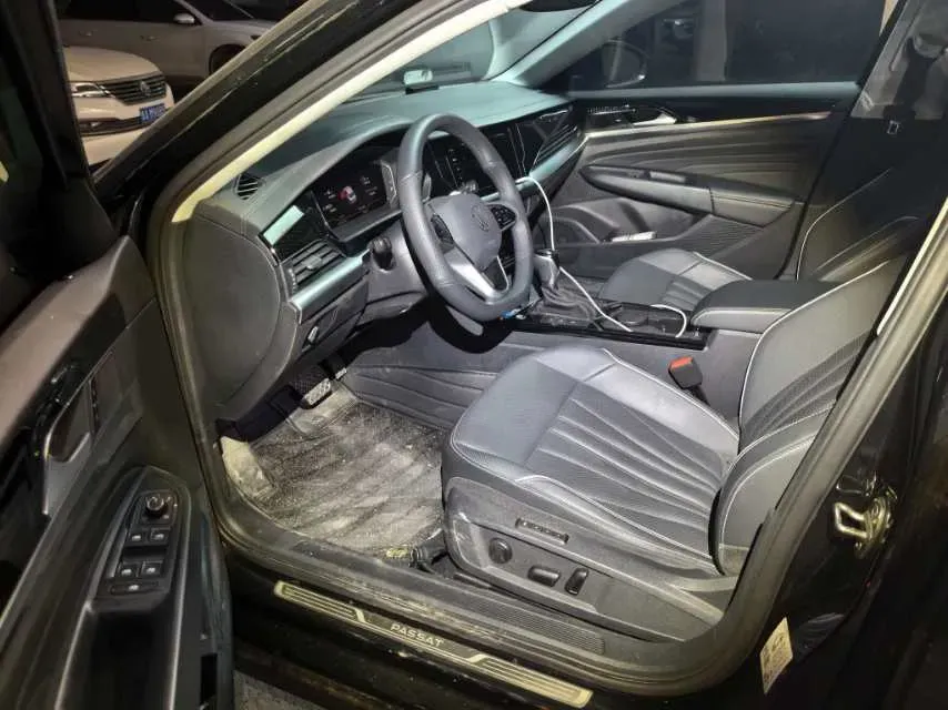 2024 Volkswagen Passat 2.0T 220HP L4 7DCT,autocango,china used car exporter,china ev exporter,chinese used car exporter,chinese used ev exporter