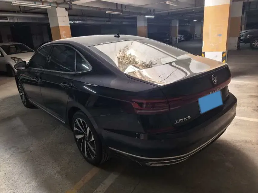 2024 Volkswagen Passat 2.0T 220HP L4 7DCT,autocango,china used car exporter,china ev exporter,chinese used car exporter,chinese used ev exporter