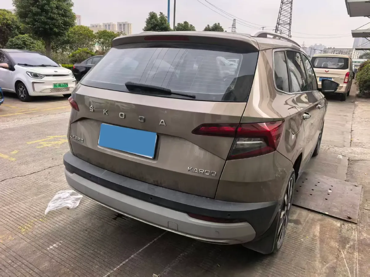 2021 Skoda Karoq 1.4T 150HP L4 7DCT,autocango,china used car exporter,china ev exporter,chinese used car exporter,chinese used ev exporter