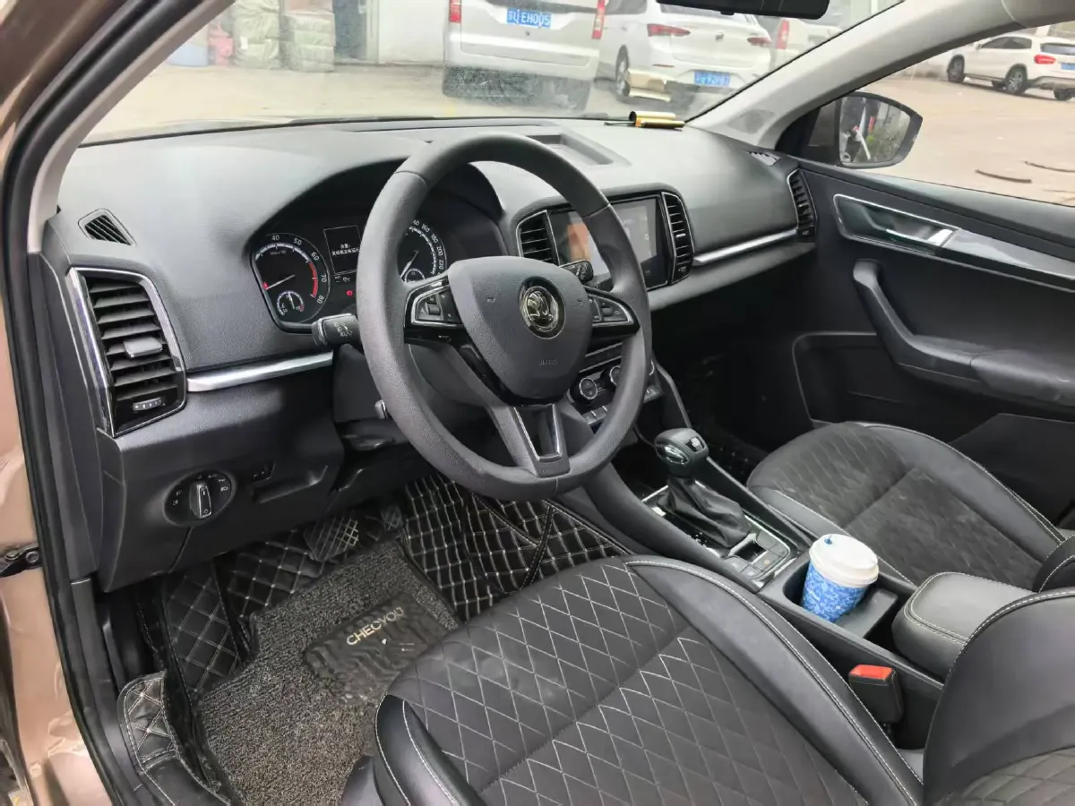 2021 Skoda Karoq 1.4T 150HP L4 7DCT,autocango,china used car exporter,china ev exporter,chinese used car exporter,chinese used ev exporter