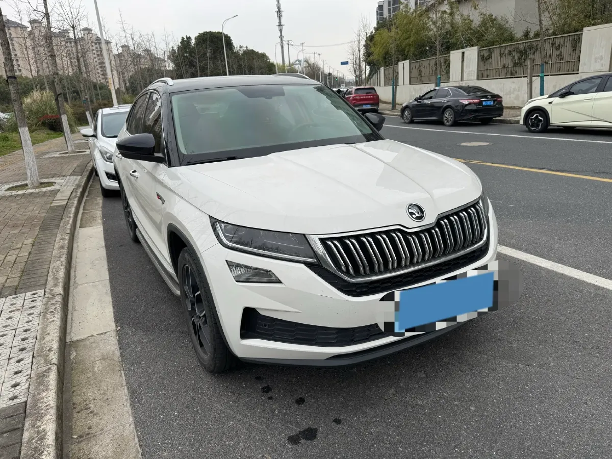 2019 Skoda Kodiak GT 2.0T 186HP L4 7DCT,autocango,china used car exporter,china ev exporter,chinese used car exporter,chinese used ev exporter