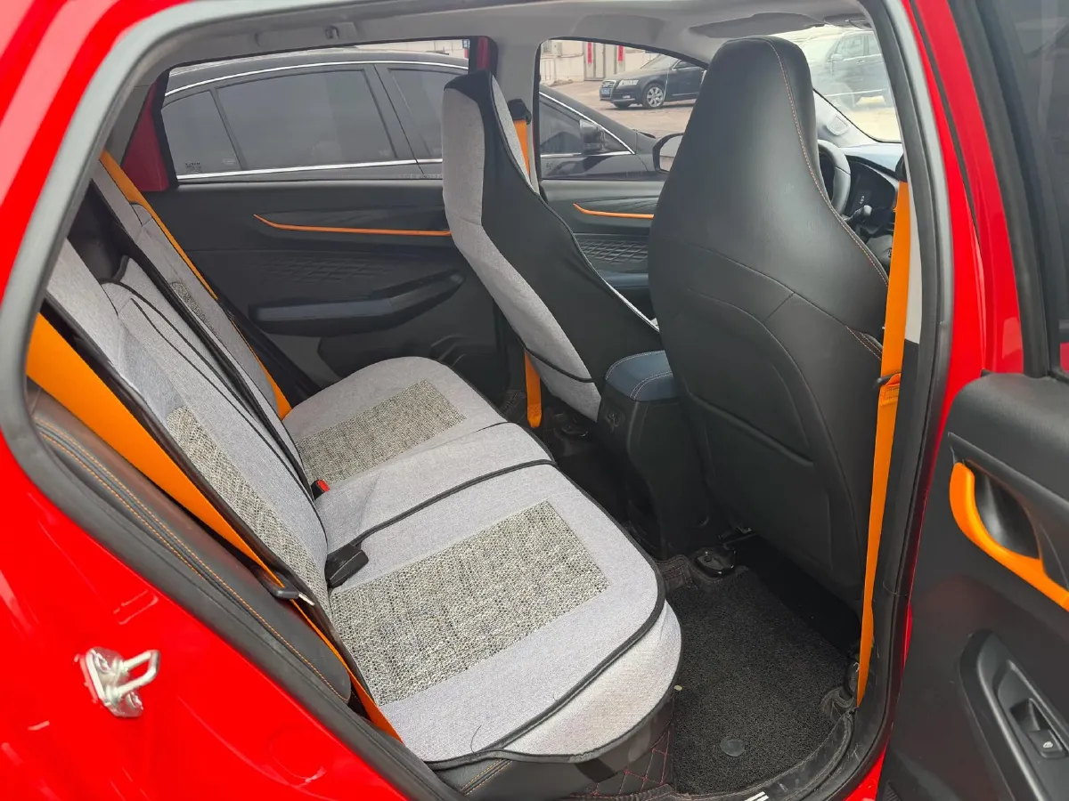 2022 Livan X3 PRO 1.5L 113HP L4 CVT,autocango,china used car exporter,china ev exporter,chinese used car exporter,chinese used ev exporter