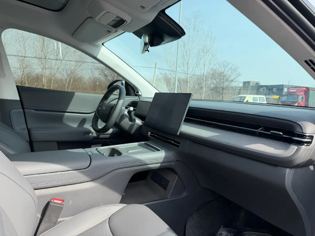 2025 Xpeng G6 BEV 68.5KWH,autocango,china used car exporter,china ev exporter,chinese used car exporter,chinese used ev exporter