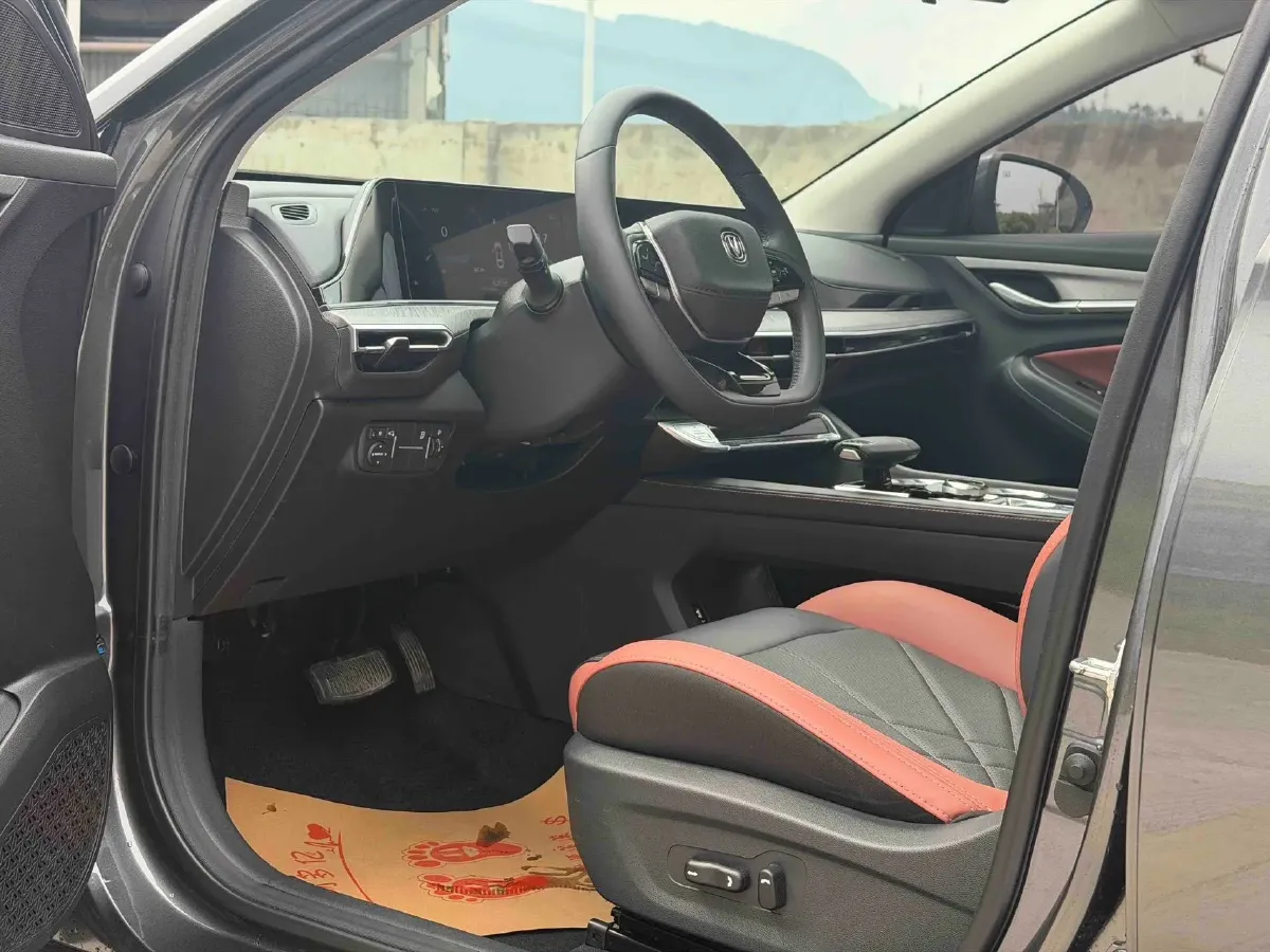 2022 ChangAn Eado 1.4T 160HP L4 7DCT,autocango,china used car exporter,china ev exporter,chinese used car exporter,chinese used ev exporter