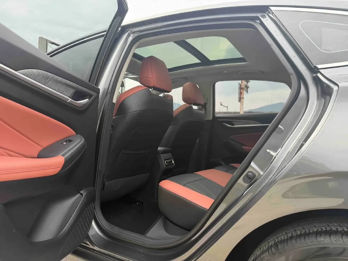 2022 ChangAn Eado 1.4T 160HP L4 7DCT,autocango,china used car exporter,china ev exporter,chinese used car exporter,chinese used ev exporter