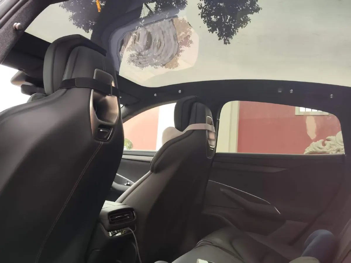 2024 MI SU7 BEV 94.3KWH,autocango,china used car exporter,china ev exporter,chinese used car exporter,chinese used ev exporter