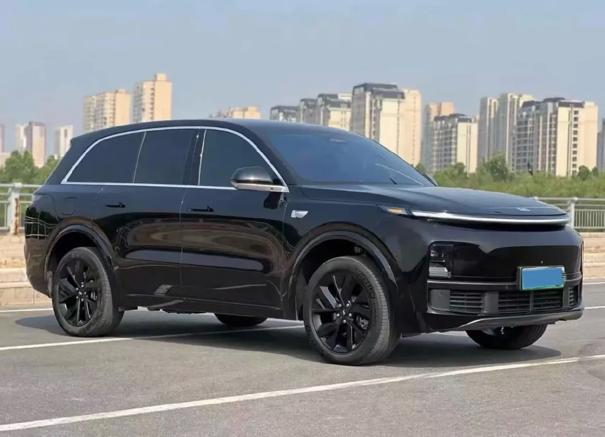 2023 Li L8 Range Extended 154HP REEV 40.9KWH,autocango,china used car exporter,china ev exporter,chinese used car exporter,chinese used ev exporter
