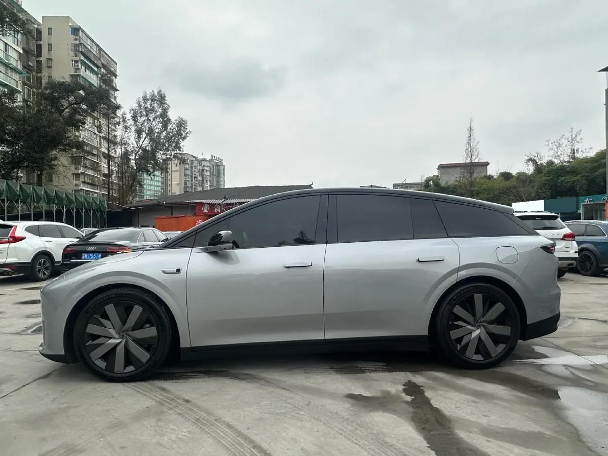 2025 Li i6 BEV,autocango,china used car exporter,china ev exporter,chinese used car exporter,chinese used ev exporter