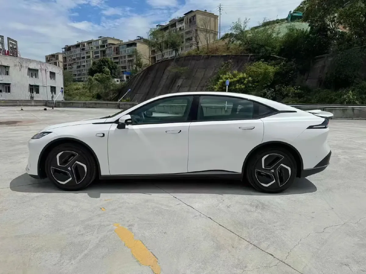 2025 Deepal L07 BEV 56.12KWH,autocango,china used car exporter,china ev exporter,chinese used car exporter,chinese used ev exporter