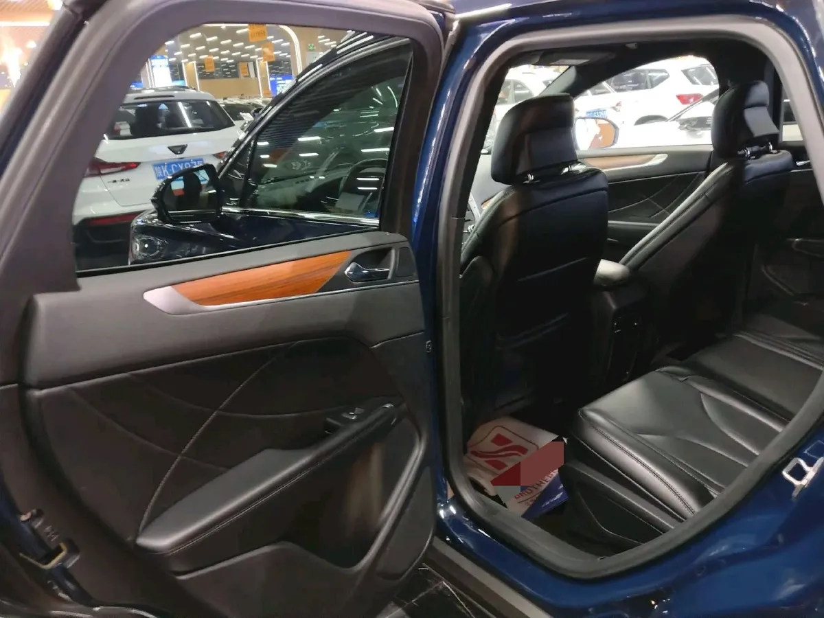 2019 Lincoln MKC 2.0T 203HP L4 6AT,autocango,china used car exporter,china ev exporter,chinese used car exporter,chinese used ev exporter