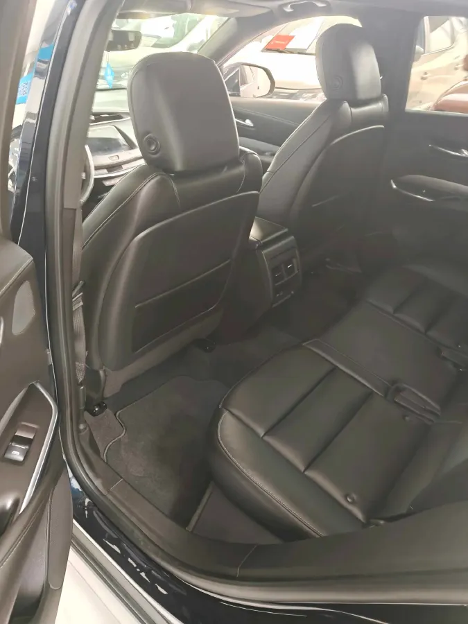 2020 Cadillac XT4 2.0T 241HP L4 9AT,autocango,china used car exporter,china ev exporter,chinese used car exporter,chinese used ev exporter